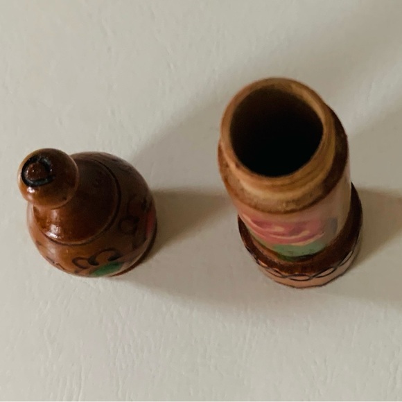Vintage Wooden hand crafted perfume holder - Picture 9 of 10